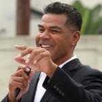 Jr Seau